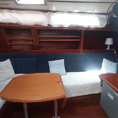 Best Barcelona Boat Experience Sant Adria de Besos Exteriér fotografie
